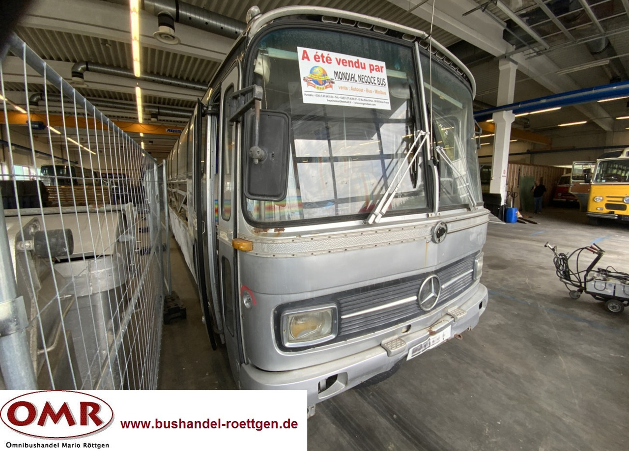 Mercedes-Benz O 302 - Bus: das Bild 1 Mercedes-Benz O 302 - Bus: das Bild 1