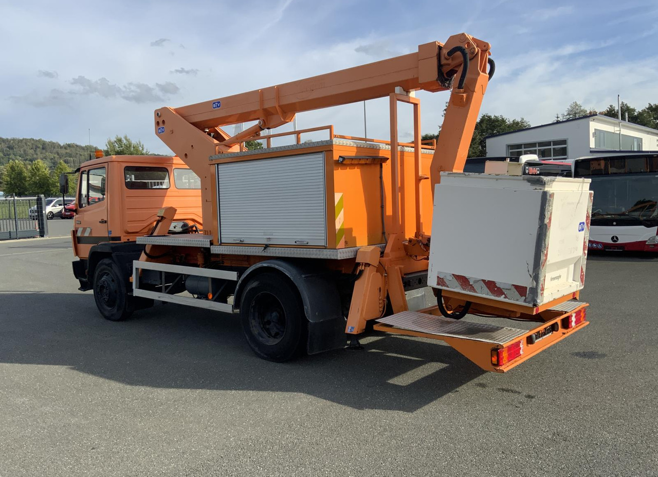 Mercedes-Benz 1117 - LKW mit Arbeitsbühne: das Bild 4 Mercedes-Benz 1117 - LKW mit Arbeitsbühne: das Bild 4