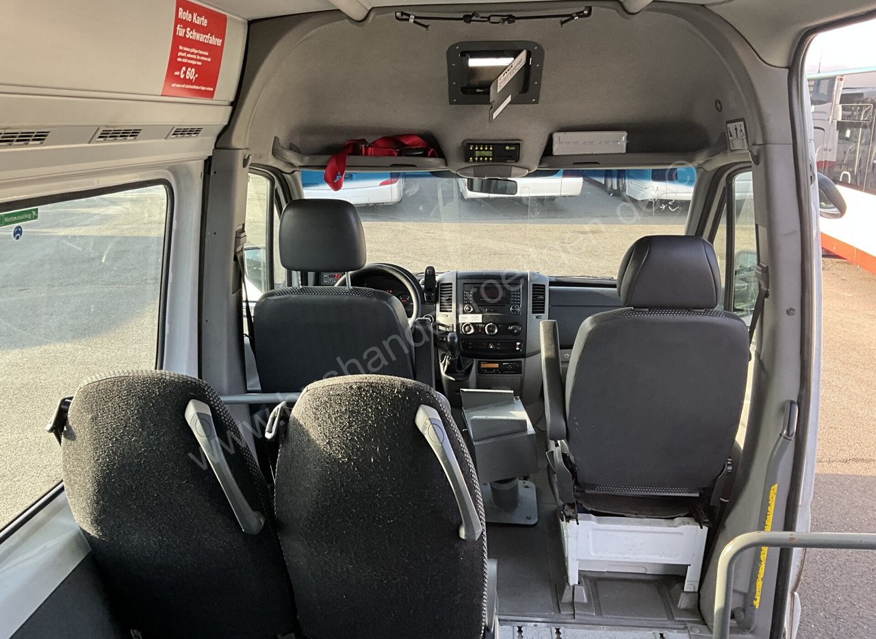 Kleinbus, Personentransporter Mercedes-Benz Sprinter: das Bild 14