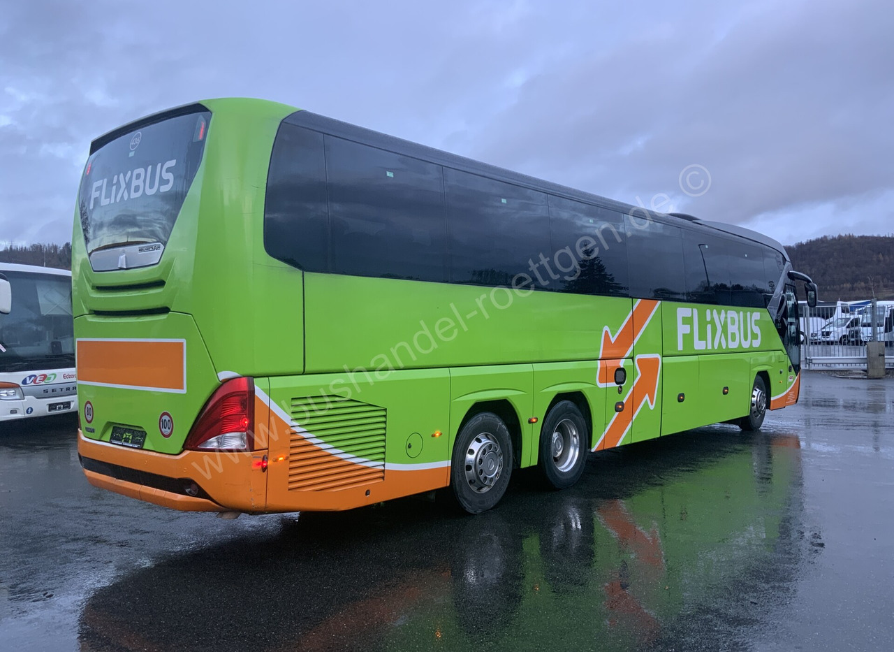 Neoplan Tourliner L - Reisebus: das Bild 4 Neoplan Tourliner L - Reisebus: das Bild 4