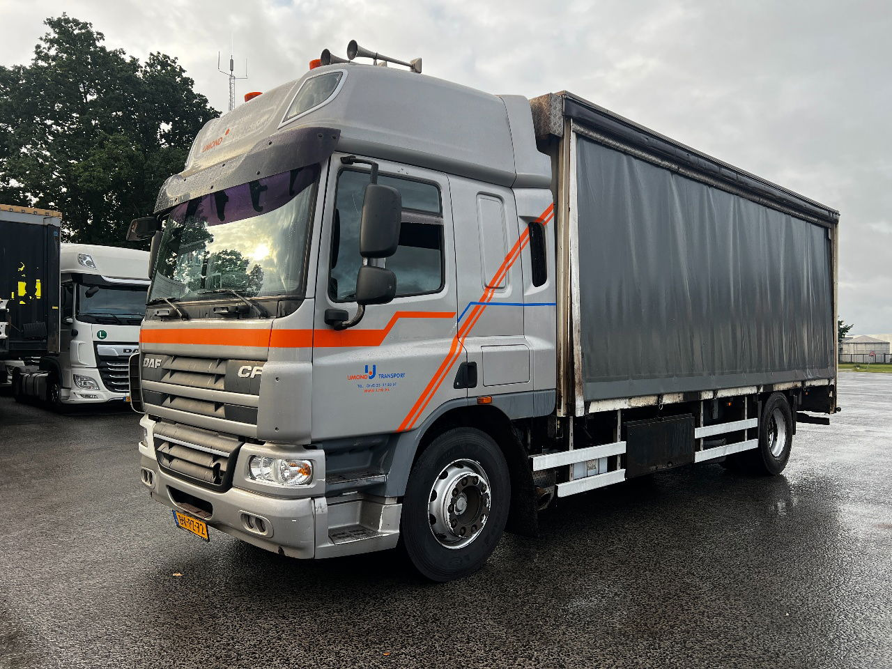 DAF CF 75.250 SC, Euro 5 - Plane LKW: das Bild 1 DAF CF 75.250 SC, Euro 5 - Plane LKW: das Bild 1
