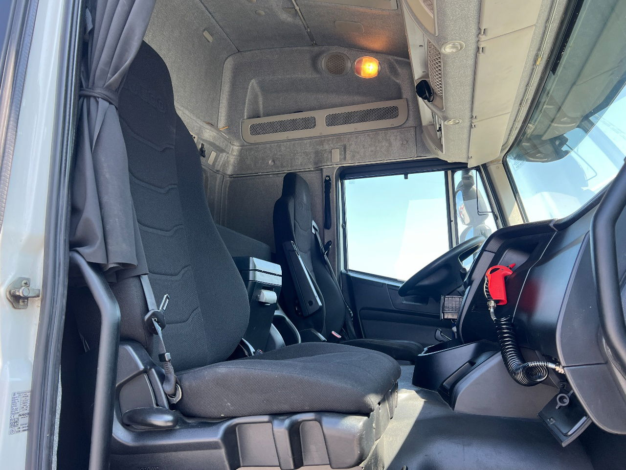 Sattelzugmaschine Iveco Stralis 360 Active Time, Euro 6: das Bild 13
