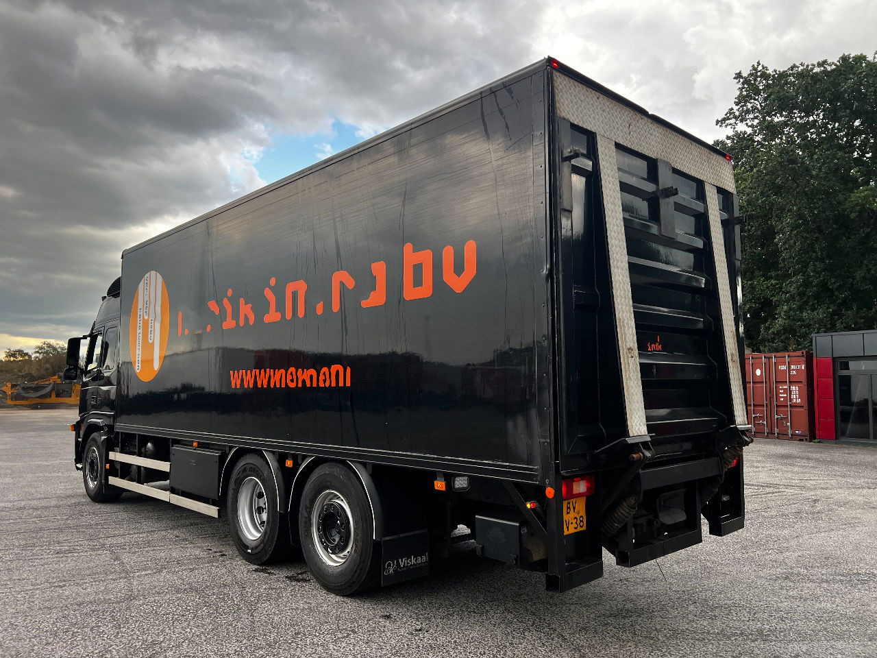Volvo FM 9.300 Globe 6x2, Euro 5 - Koffer LKW: das Bild 4 Volvo FM 9.300 Globe 6x2, Euro 5 - Koffer LKW: das Bild 4