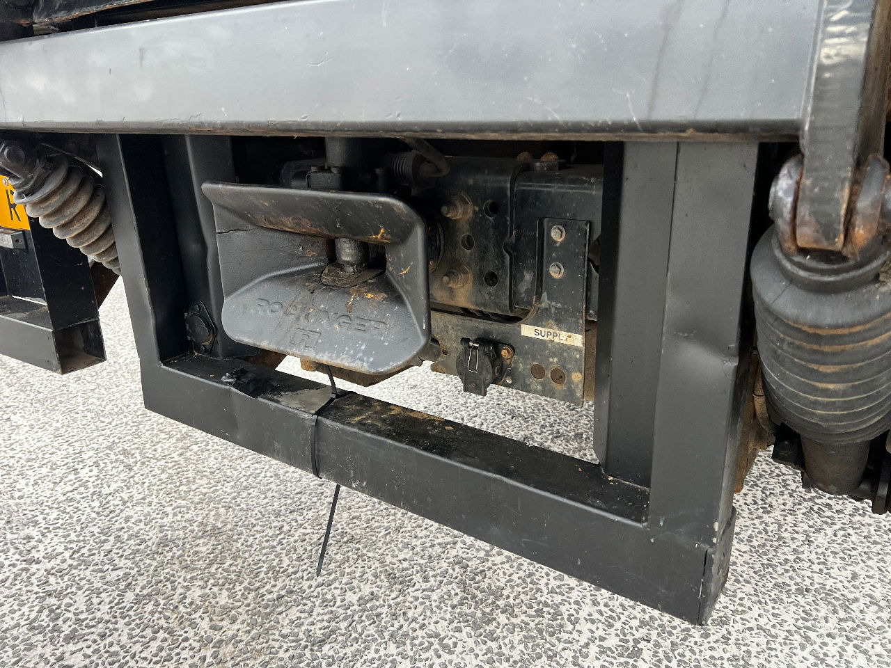Koffer LKW Volvo FM 9.300 Globe 6x2, Euro 5: das Bild 6