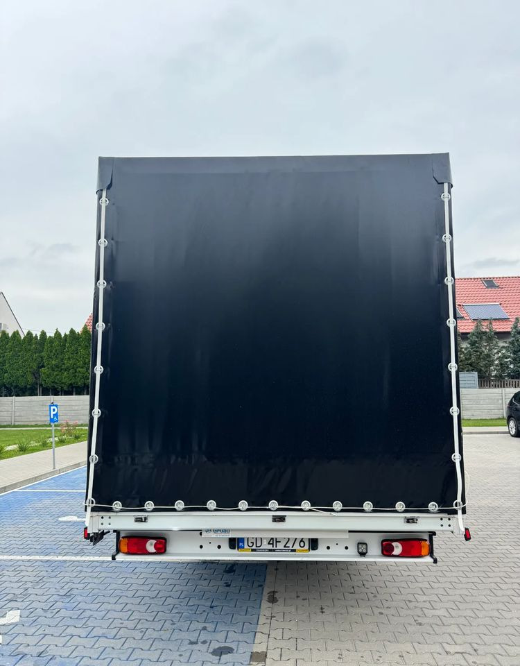 Renault Master - Planen Transporter: das Bild 4 Renault Master - Planen Transporter: das Bild 4
