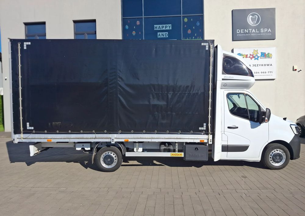 Renault Master - Planen Transporter: das Bild 4 Renault Master - Planen Transporter: das Bild 4