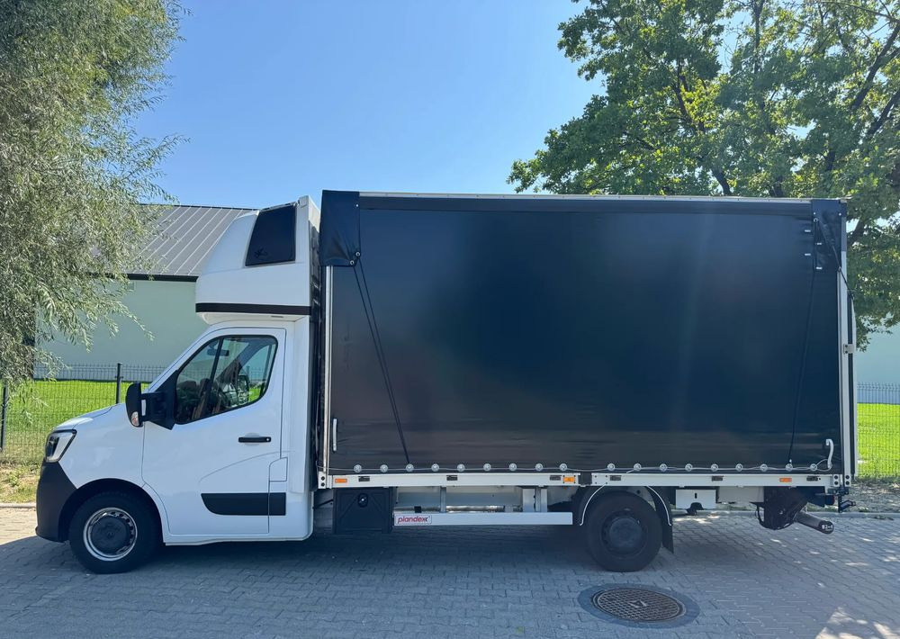 Renault Master - Planen Transporter: das Bild 2 Renault Master - Planen Transporter: das Bild 2