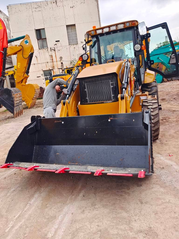 CAT 100% new caterpillar 420 F - Baggerlader: das Bild 5 CAT 100% new caterpillar 420 F - Baggerlader: das Bild 5