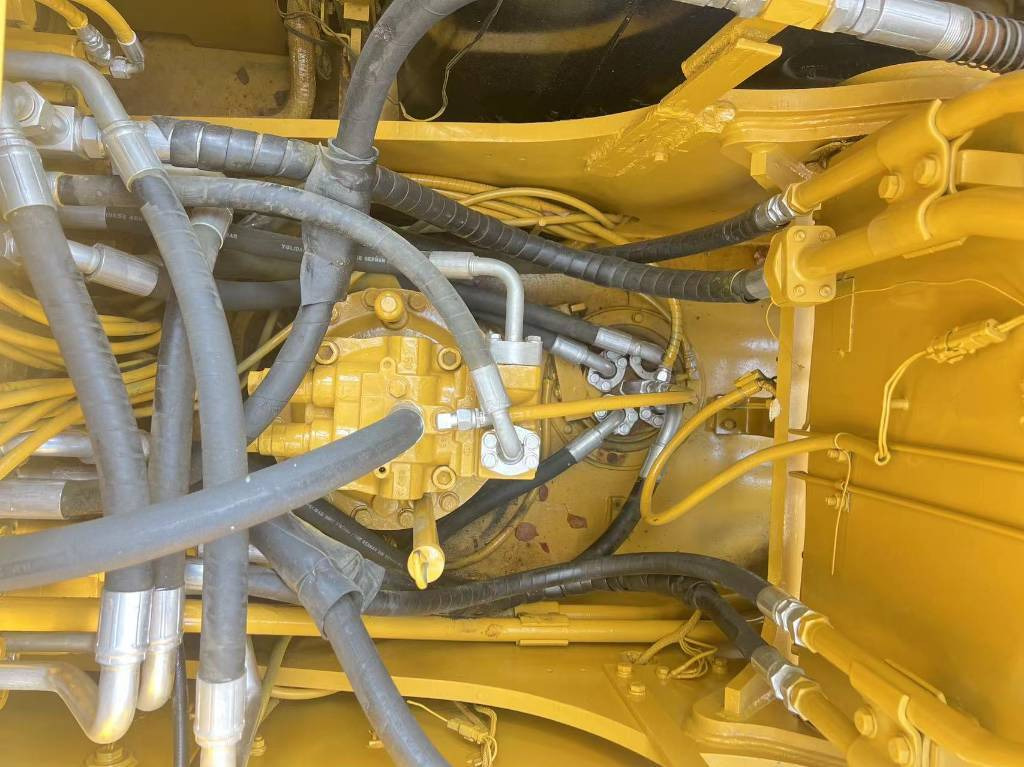 Kettenbagger CAT 320 D L: das Bild 9