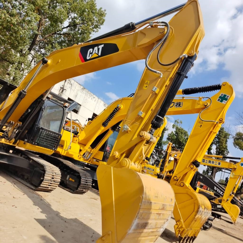 CAT 320D2 - Kettenbagger: das Bild 3 CAT 320D2 - Kettenbagger: das Bild 3