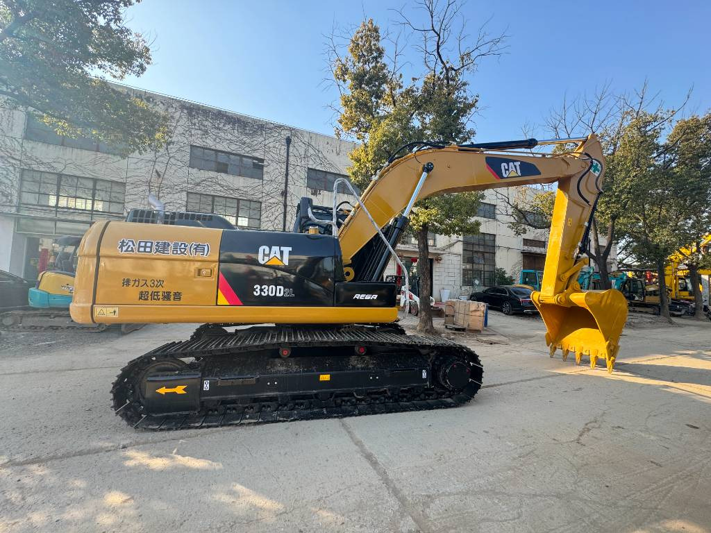 Kettenbagger CAT 330 D L: das Bild 13
