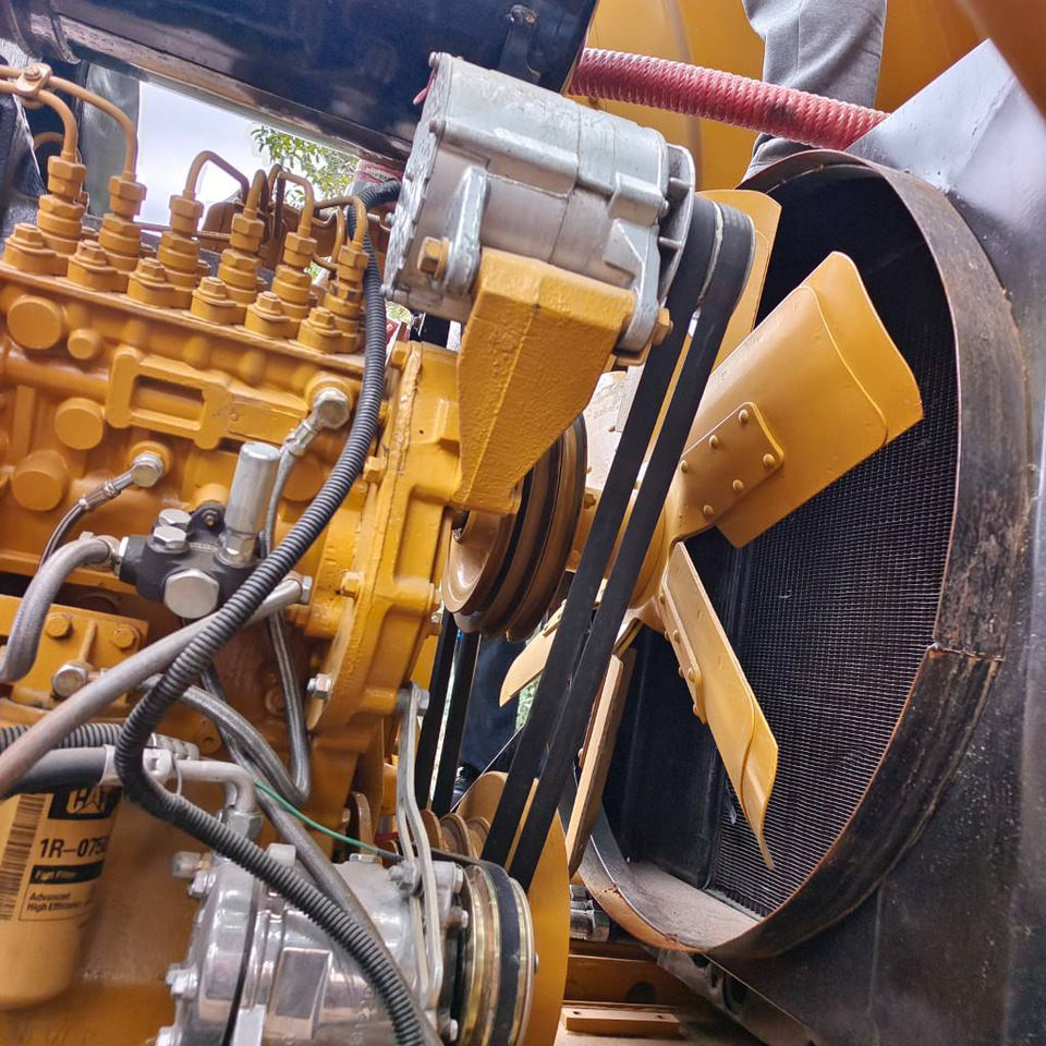 Radlader CAT 966 H: das Bild 6