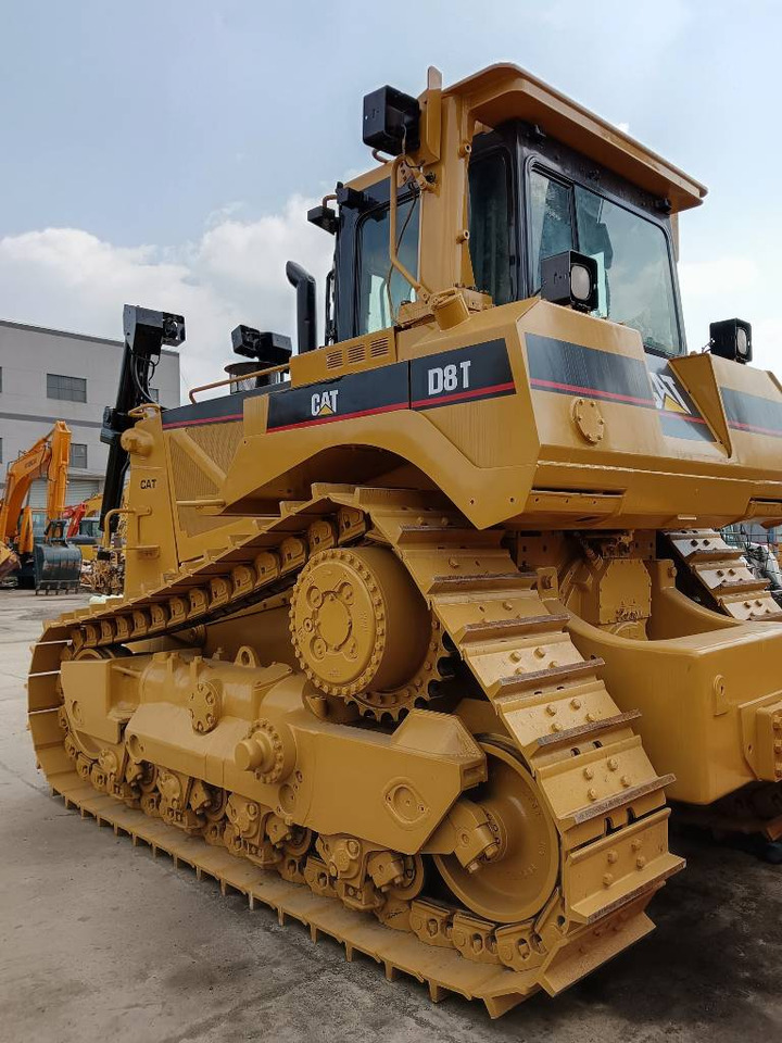 CAT D 8 T - Bulldozer: das Bild 5 CAT D 8 T - Bulldozer: das Bild 5