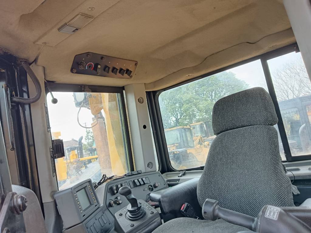 CAT D 8 T - Bulldozer: das Bild 4 CAT D 8 T - Bulldozer: das Bild 4