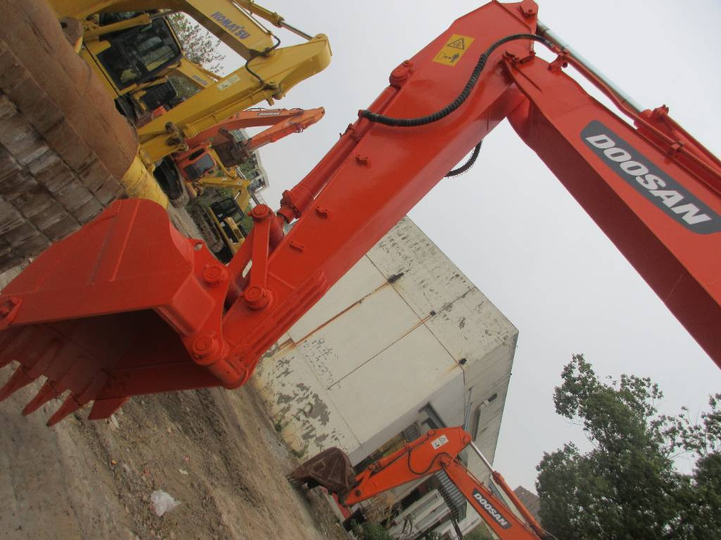 Doosan DH 150 LC-7 - Mobilbagger: das Bild 2 Doosan DH 150 LC-7 - Mobilbagger: das Bild 2