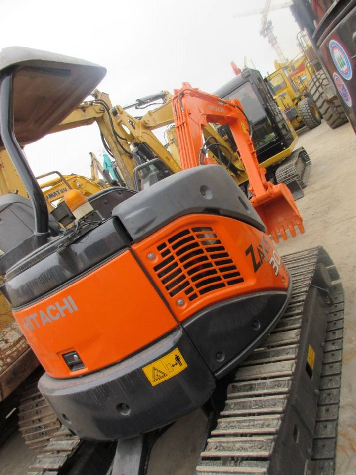 Hitachi ZX 30 U - Minibagger: das Bild 2 Hitachi ZX 30 U - Minibagger: das Bild 2
