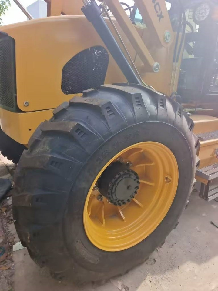 JCB 4 CX - Baggerlader: das Bild 5 JCB 4 CX - Baggerlader: das Bild 5