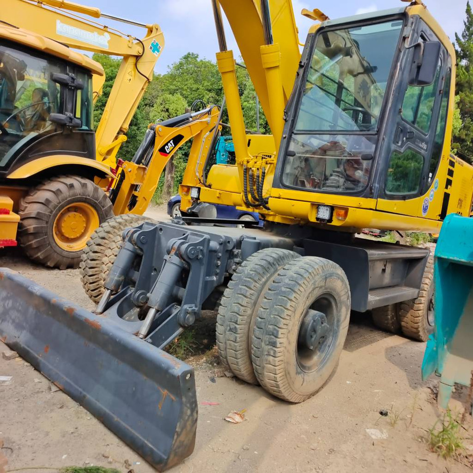 Mobilbagger Komatsu PW 150: das Bild 13