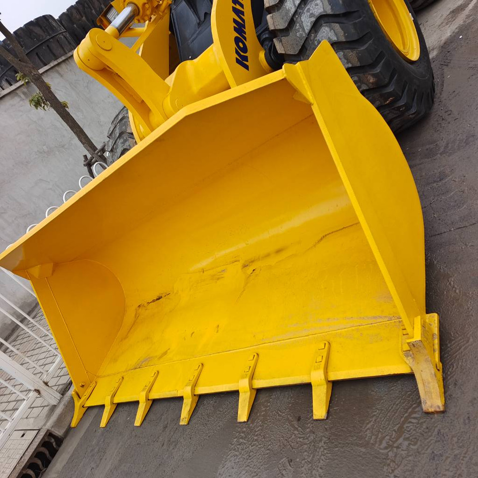 Komatsu WA 380-3 - Radlader: das Bild 4 Komatsu WA 380-3 - Radlader: das Bild 4