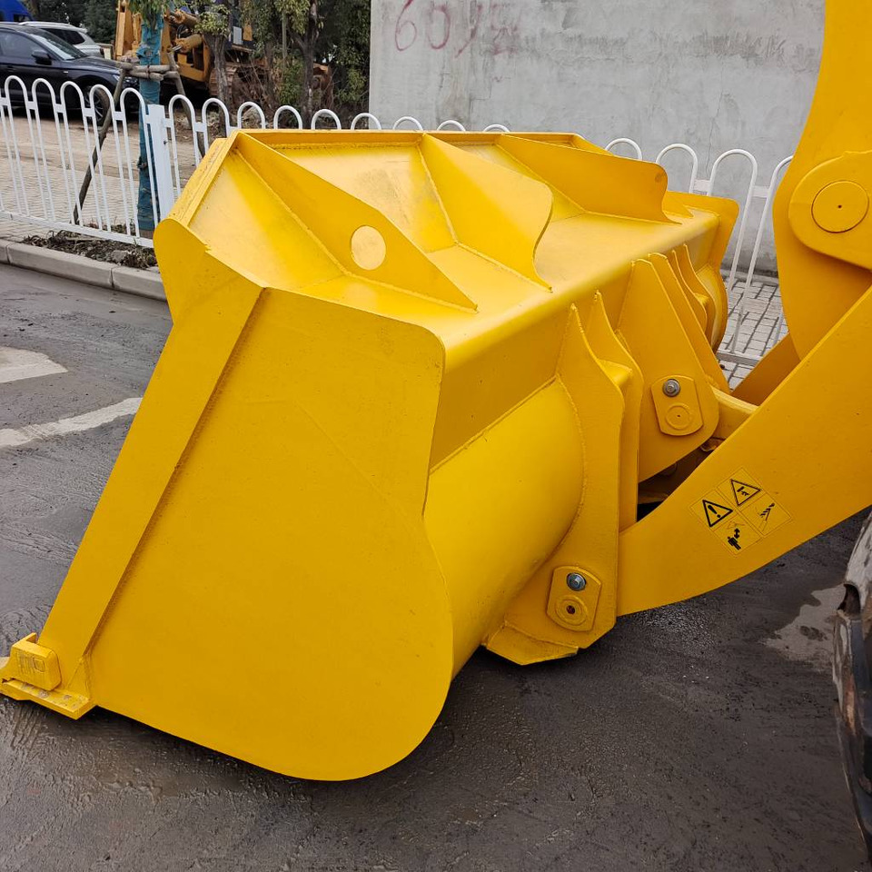 Komatsu WA 380-3 - Radlader: das Bild 2 Komatsu WA 380-3 - Radlader: das Bild 2