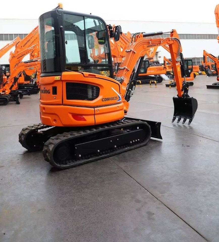 Lonking K W C 6.0 BRAND NEW MACHINE - Kettenbagger: das Bild 4 Lonking K W C 6.0 BRAND NEW MACHINE - Kettenbagger: das Bild 4