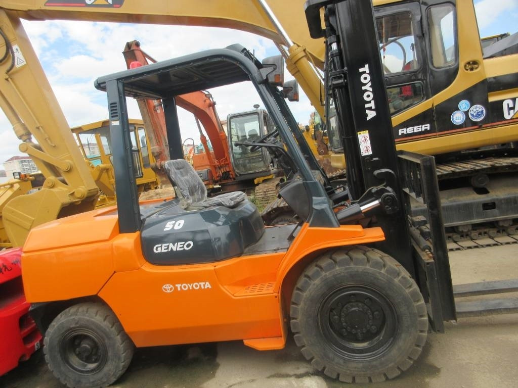 Toyota FD 50 - Dieselstapler: das Bild 3 Toyota FD 50 - Dieselstapler: das Bild 3