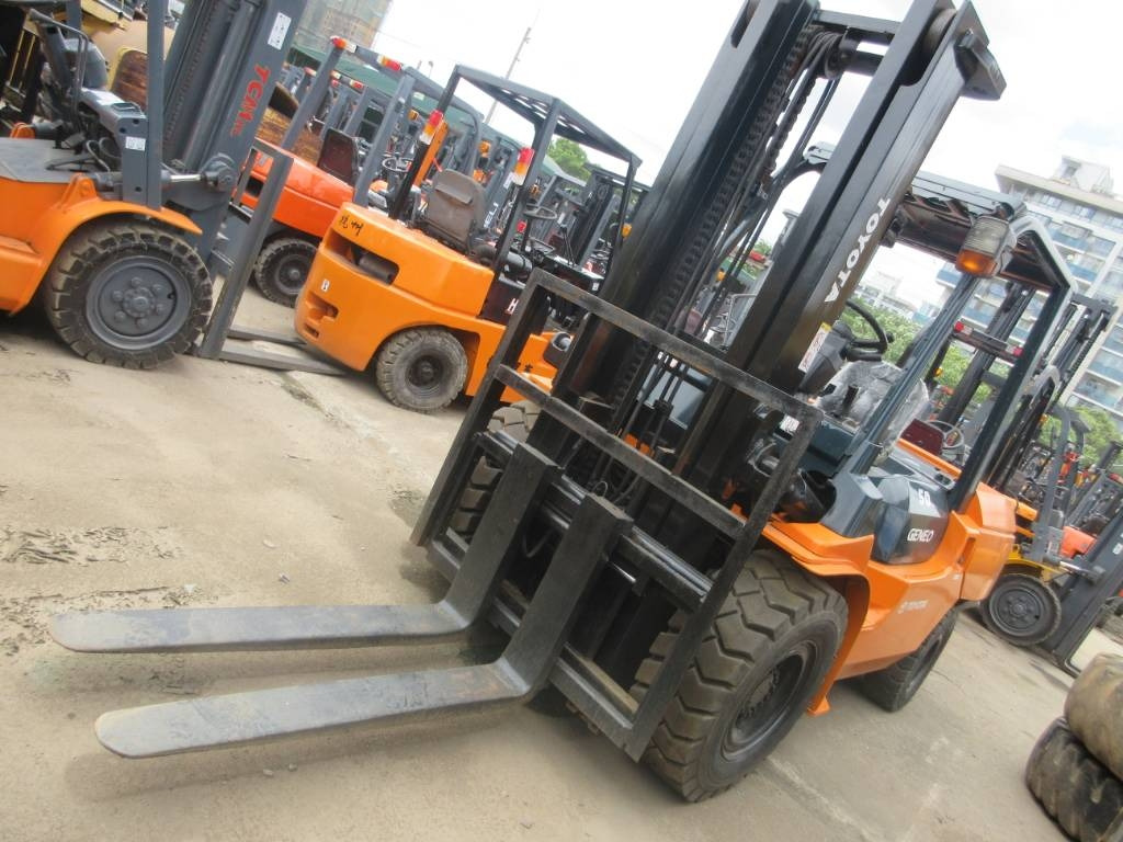 Toyota FD 50 - Dieselstapler: das Bild 1 Toyota FD 50 - Dieselstapler: das Bild 1