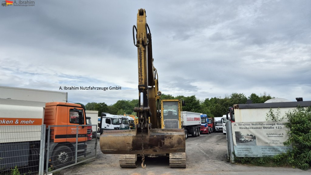 Kettenbagger CAT 215 DLC Zustand normal, Hydraulik trocken: das Bild 9