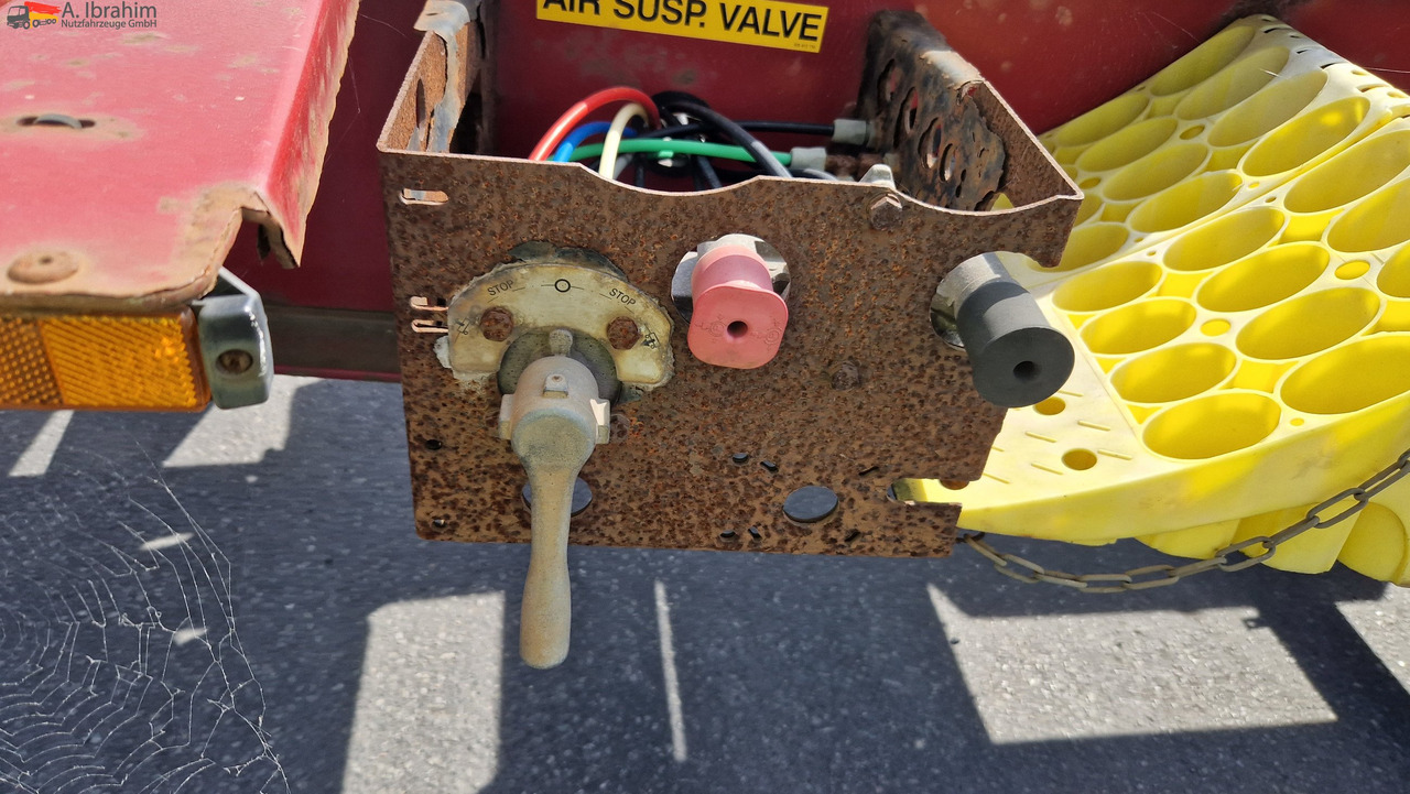 Container/ Wechselfahrgestell Auflieger Krone SD Containerchassis 2x 20, 30, 40 ft deutscher Auflieger, ausziehbar: das Bild 13 Container/ Wechselfahrgestell Auflieger Krone SD Containerchassis 2x 20, 30, 40 ft deutscher Auflieger, ausziehbar: das Bild 13