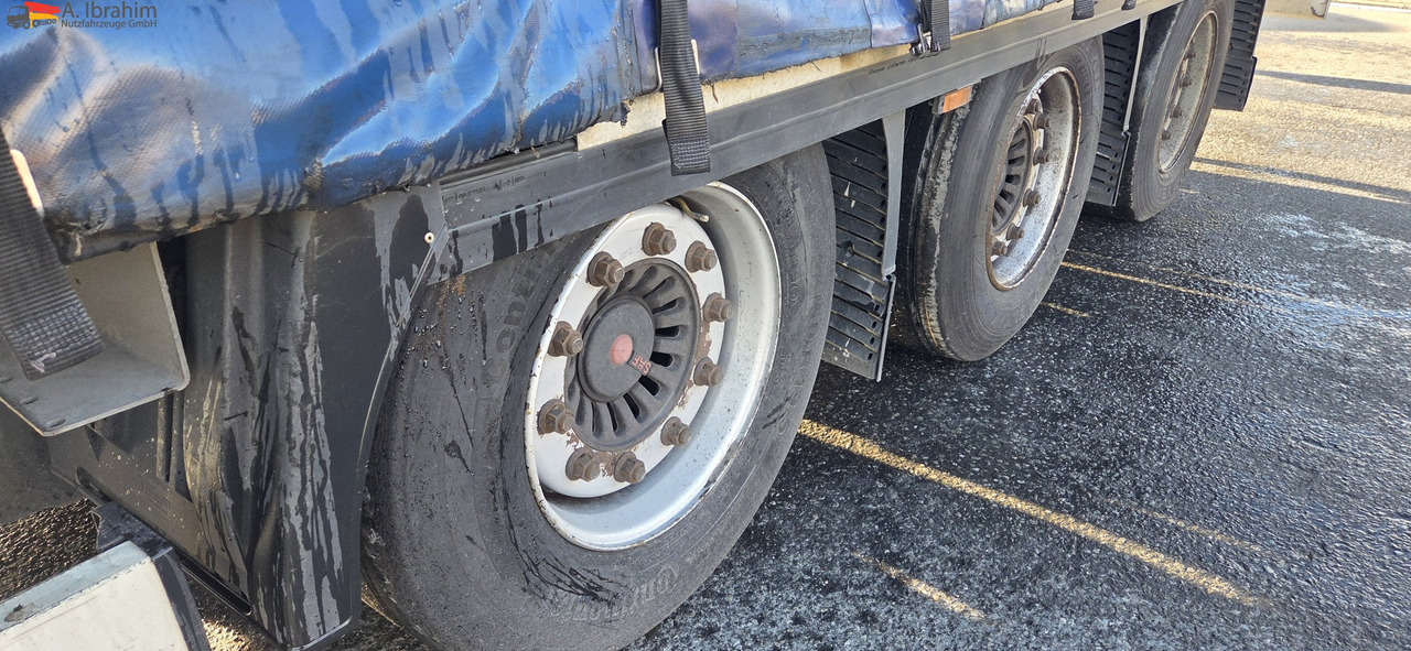 Krone SD Megatrailer Hubdach Liftachse | SAF Achsen - Planenauflieger: das Bild 3 Krone SD Megatrailer Hubdach Liftachse | SAF Achsen - Planenauflieger: das Bild 3