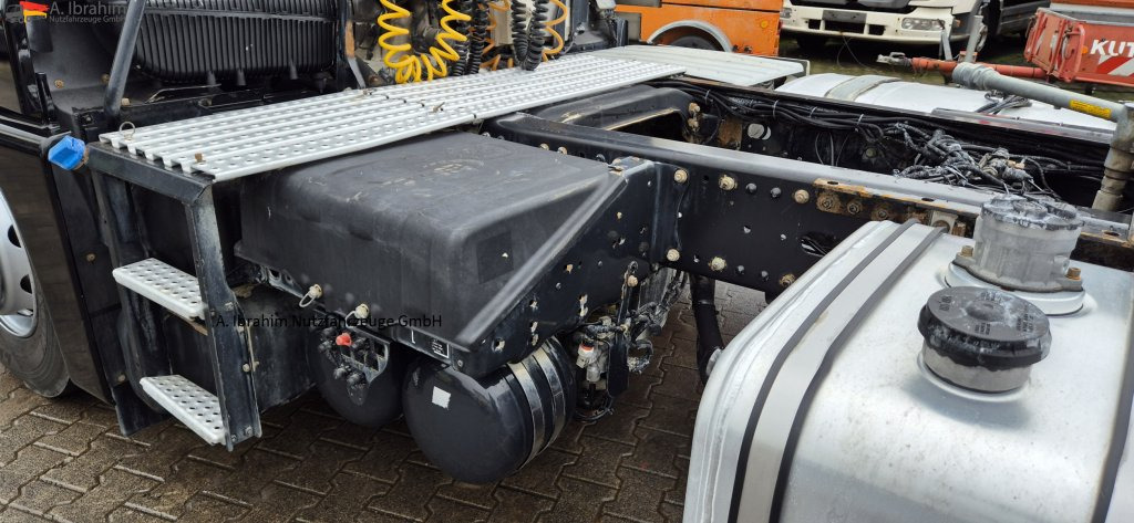 MAN TGX 18.400 Retarder, Klima, Kipphydraulik - Sattelzugmaschine: das Bild 5 MAN TGX 18.400 Retarder, Klima, Kipphydraulik - Sattelzugmaschine: das Bild 5