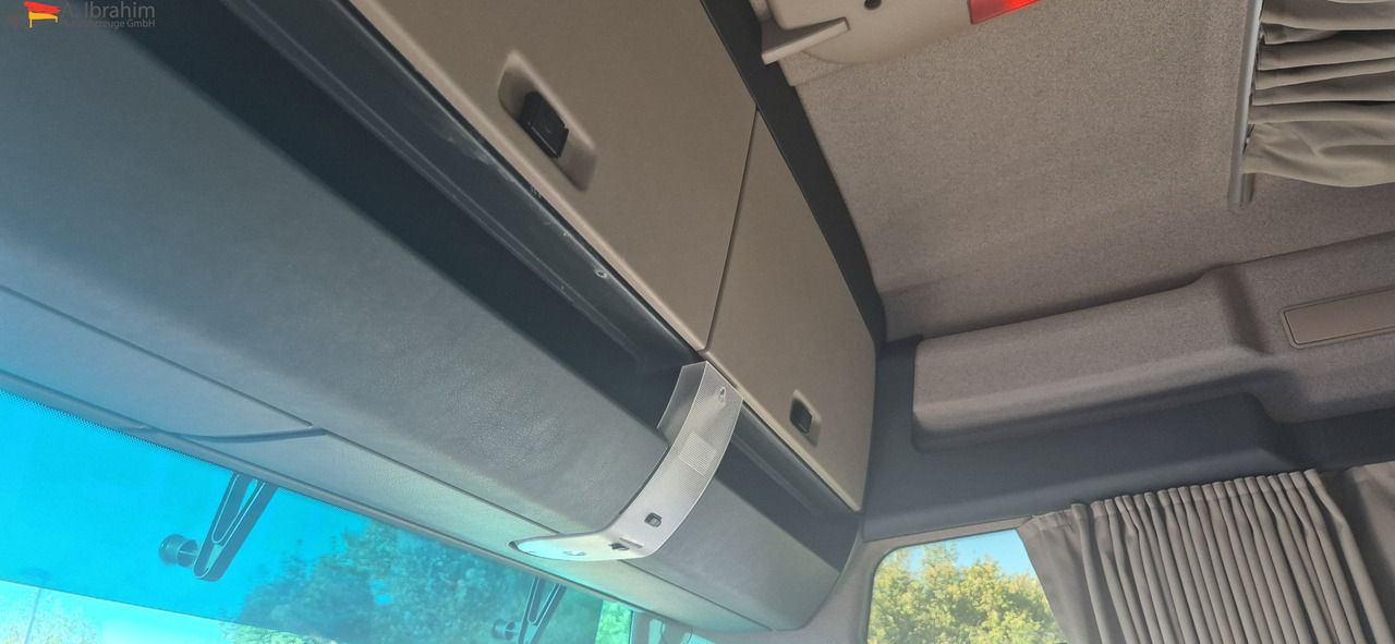 MAN TGX 18.500 Retarder | Standklima | XXL | 2x Tank | LED | deutsches Fahrzeug - Sattelzugmaschine: das Bild 5 MAN TGX 18.500 Retarder | Standklima | XXL | 2x Tank | LED | deutsches Fahrzeug - Sattelzugmaschine: das Bild 5