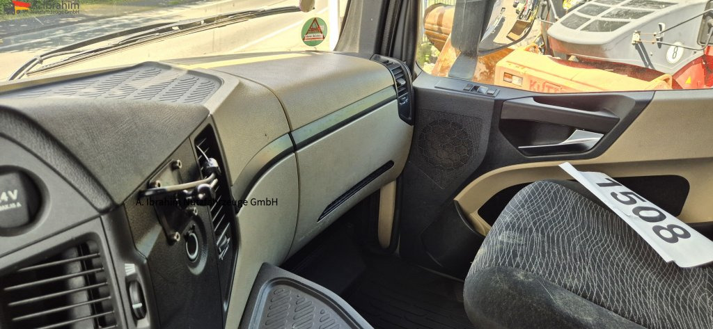 Mercedes-Benz 1842LS Zustand gut - Sattelzugmaschine: das Bild 2 Mercedes-Benz 1842LS Zustand gut - Sattelzugmaschine: das Bild 2