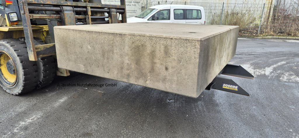 Sattelzugmaschine Mercedes-Benz Kontergewicht für SZM 8000 - 9000 kg mehr als 10 Stck.: das Bild 14