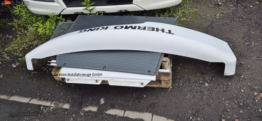 Thermo King SLXe 100 Thermo King SLXe 100 demontiert - Kühlkoffer Anhänger: das Bild 3 Thermo King SLXe 100 Thermo King SLXe 100 demontiert - Kühlkoffer Anhänger: das Bild 3