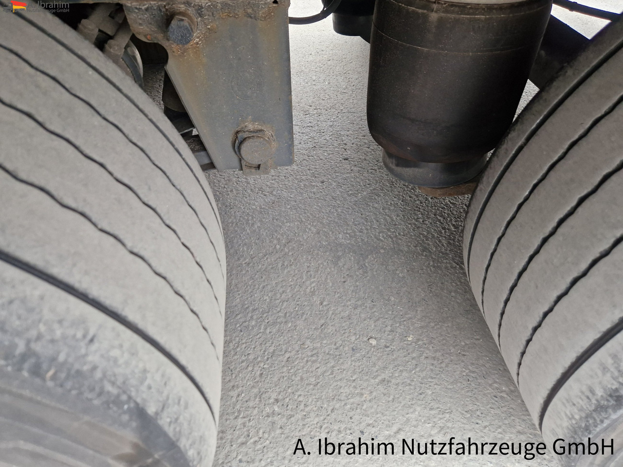 Wellmeyer TK018 Durchlader Frigoblock Zustand sauber, Durchlader, Portaltüren - Kühlkoffer Anhänger: das Bild 5 Wellmeyer TK018 Durchlader Frigoblock Zustand sauber, Durchlader, Portaltüren - Kühlkoffer Anhänger: das Bild 5