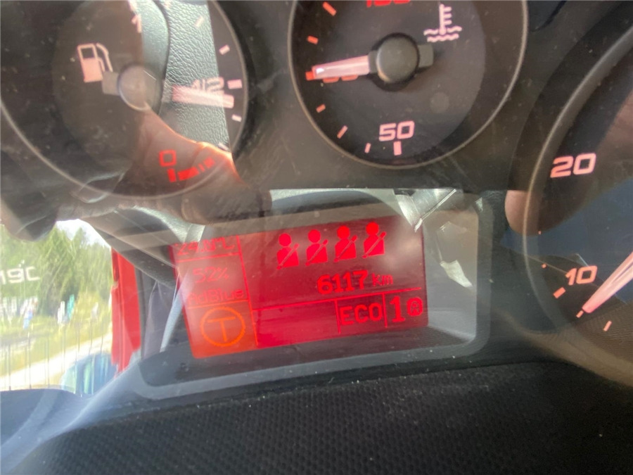Iveco 70-S180 4X4 – Finanzierungsleasing Iveco 70-S180 4X4: das Bild 18