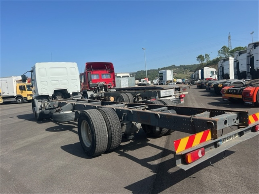 Renault HM 270.18 - Fahrgestell LKW: das Bild 3 Renault HM 270.18 - Fahrgestell LKW: das Bild 3