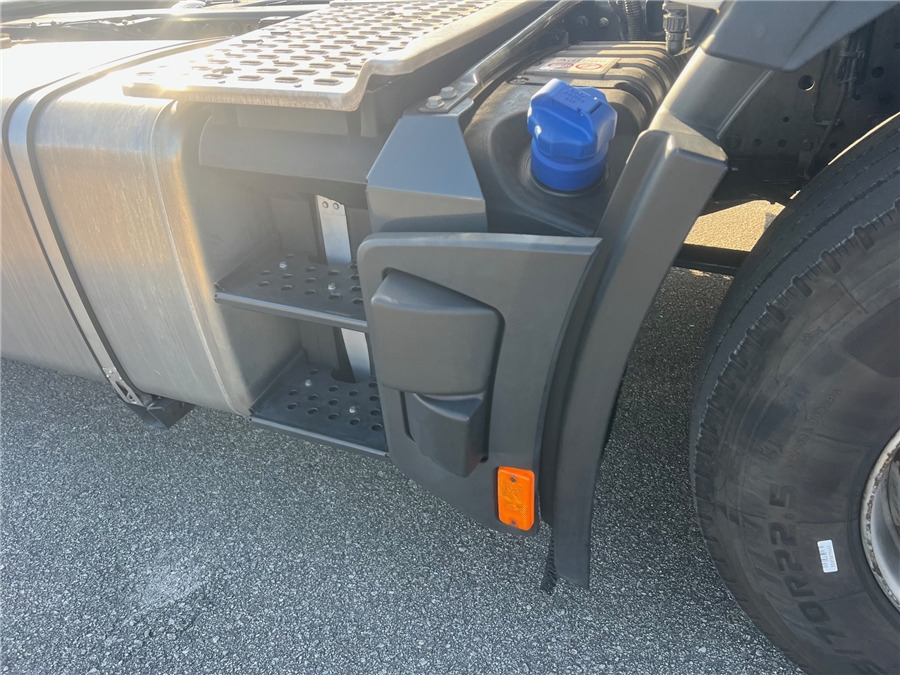 Sattelzugmaschine Iveco S-WAY 500: das Bild 14