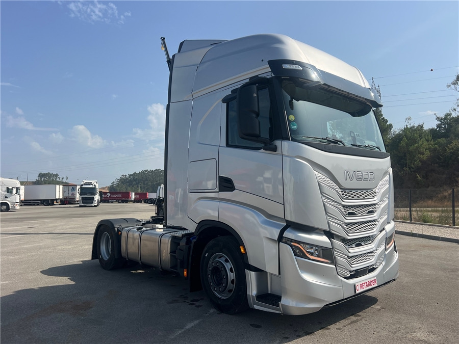 Iveco S-WAY 500 - Sattelzugmaschine: das Bild 3 Iveco S-WAY 500 - Sattelzugmaschine: das Bild 3