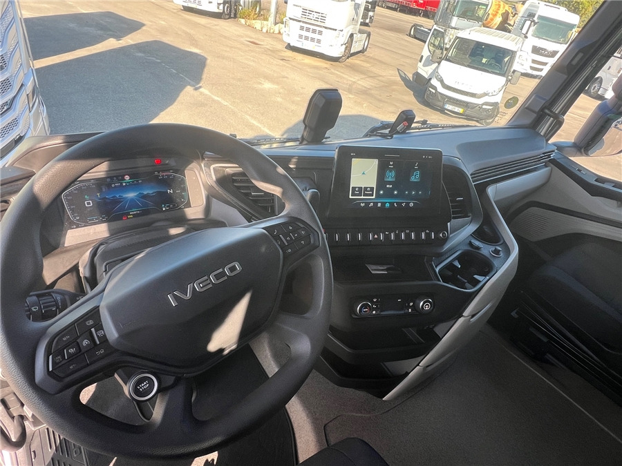 Sattelzugmaschine Iveco S-WAY 500: das Bild 19