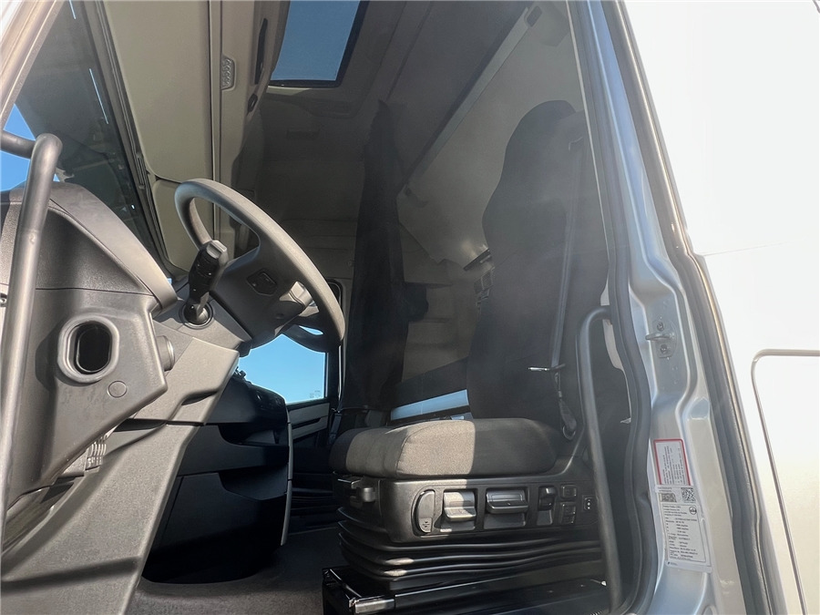 Sattelzugmaschine Iveco S-WAY 500: das Bild 17