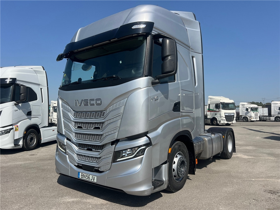 Iveco S-WAY 500 - Sattelzugmaschine: das Bild 1 Iveco S-WAY 500 - Sattelzugmaschine: das Bild 1