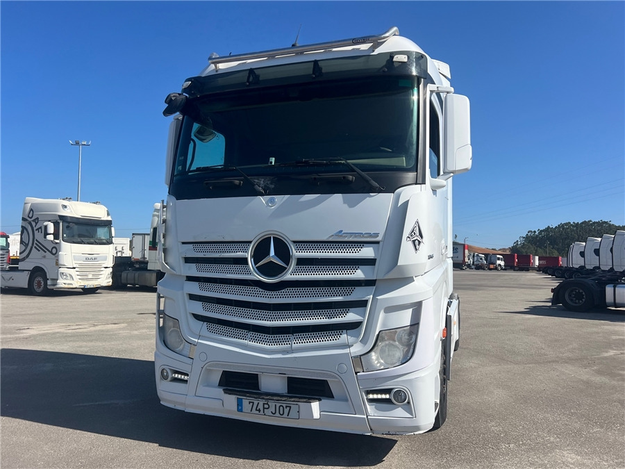 MERCEDES-BENZ ACTROS 1845 LS - Sattelzugmaschine: das Bild 2 MERCEDES-BENZ ACTROS 1845 LS - Sattelzugmaschine: das Bild 2