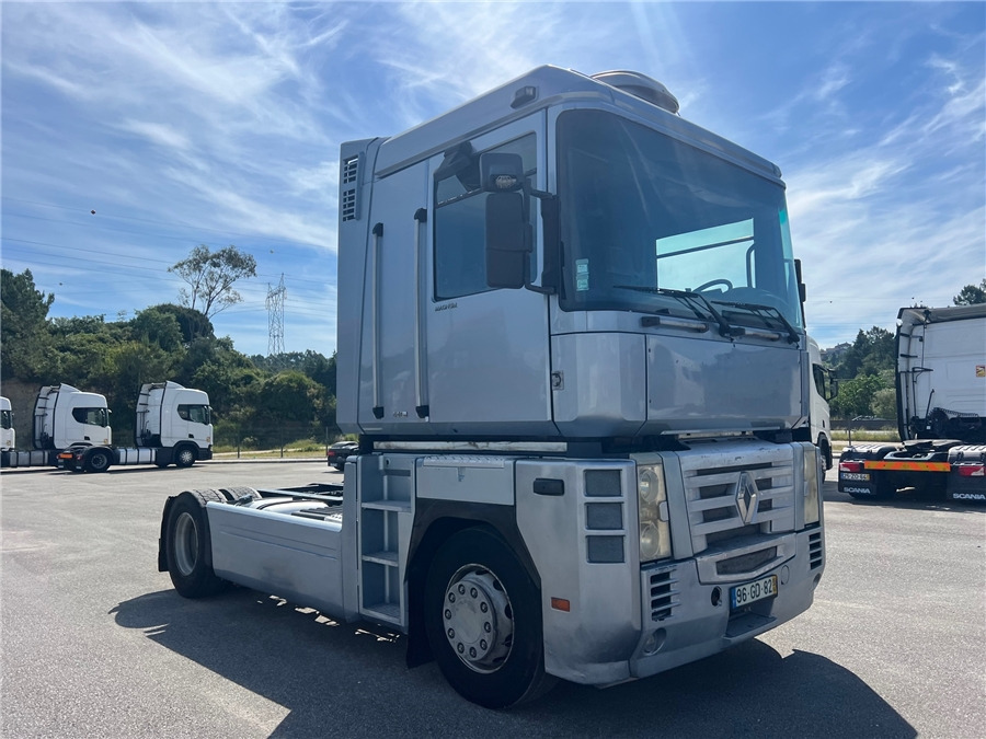 Renault AE 440 / MANUAL GEARBOX - Sattelzugmaschine: das Bild 3 Renault AE 440 / MANUAL GEARBOX - Sattelzugmaschine: das Bild 3