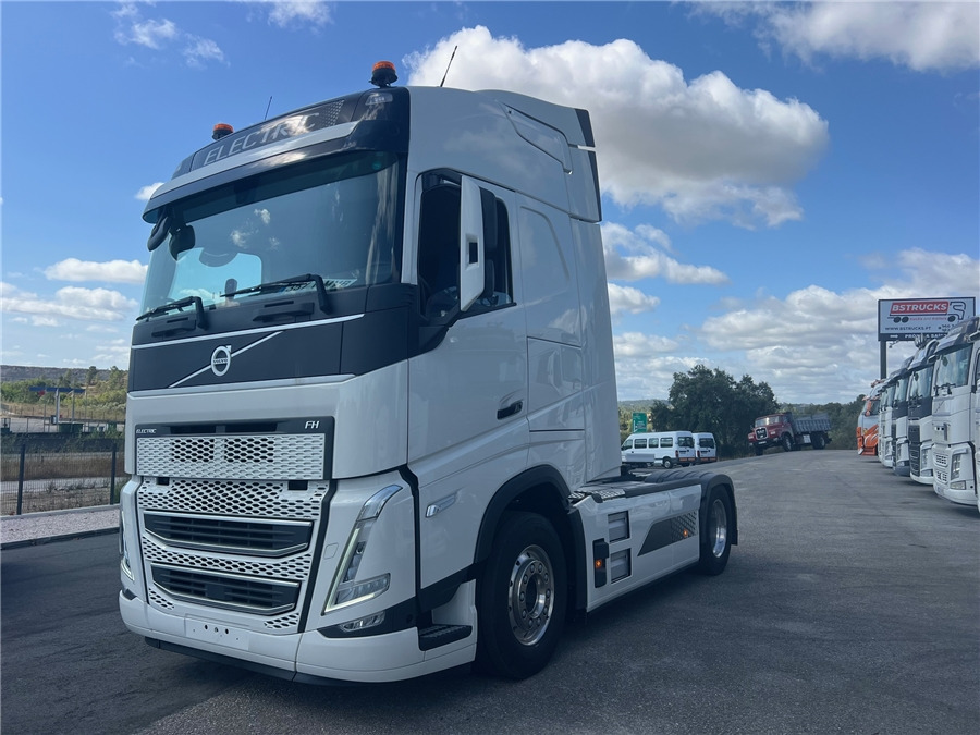 Volvo ELETRIC - BATERIA (BEV) - Sattelzugmaschine: das Bild 3 Volvo ELETRIC - BATERIA (BEV) - Sattelzugmaschine: das Bild 3