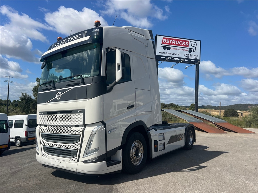 Volvo ELETRIC - BATERIA (BEV) - Sattelzugmaschine: das Bild 1 Volvo ELETRIC - BATERIA (BEV) - Sattelzugmaschine: das Bild 1