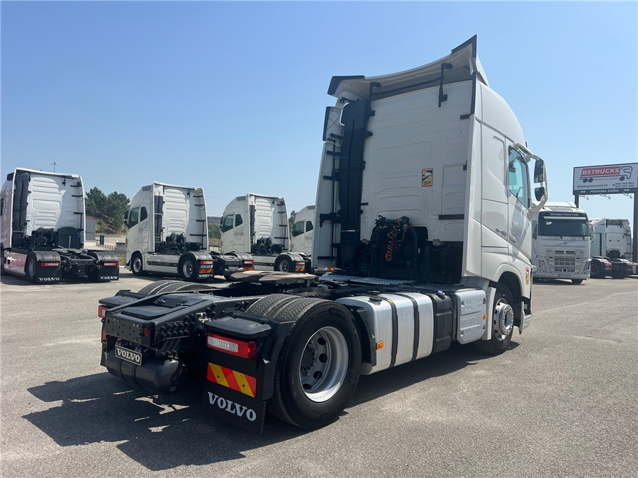 Volvo FH 460 RETARDER/AIRPARKOLL - Sattelzugmaschine: das Bild 4 Volvo FH 460 RETARDER/AIRPARKOLL - Sattelzugmaschine: das Bild 4