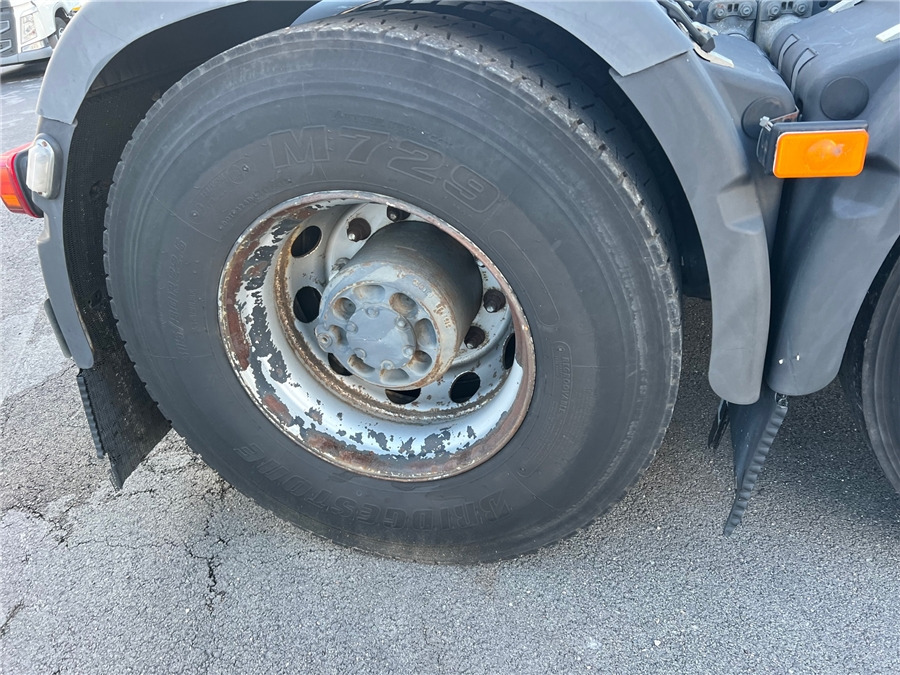 Sattelzugmaschine Volvo FH: das Bild 18
