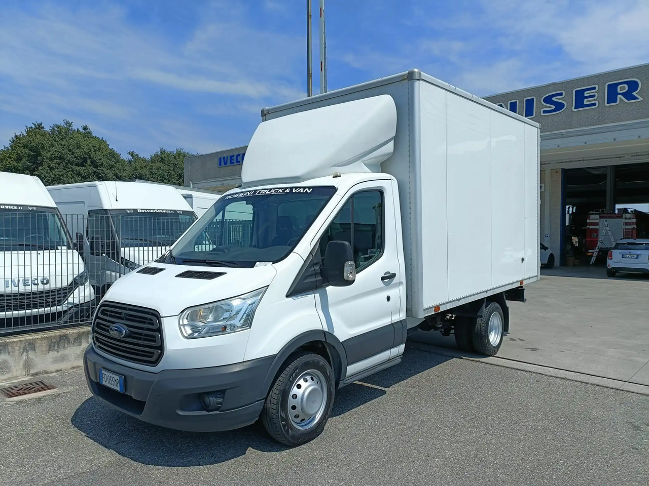 FORD TRANSIT FURGONATO BOX - Koffer Transporter: das Bild 4 FORD TRANSIT FURGONATO BOX - Koffer Transporter: das Bild 4